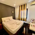 Aparthotel Happy *